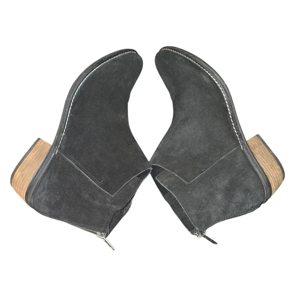 Very Volatile Aldworth Booties‎ Women 10 Black Suede Rear Zip Low Stacked Heel